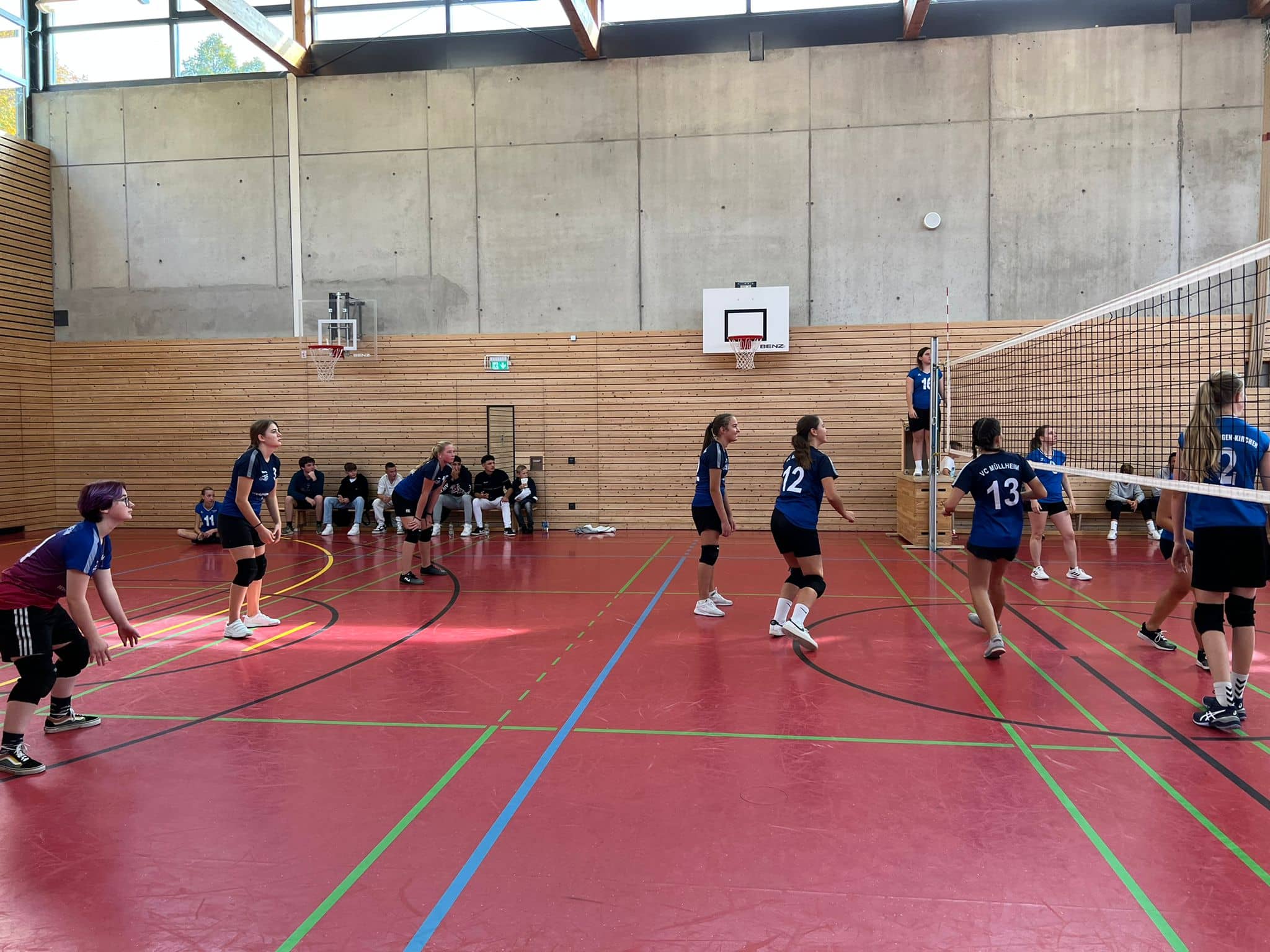 Sasionauftakt und Heimspiel für Damen II