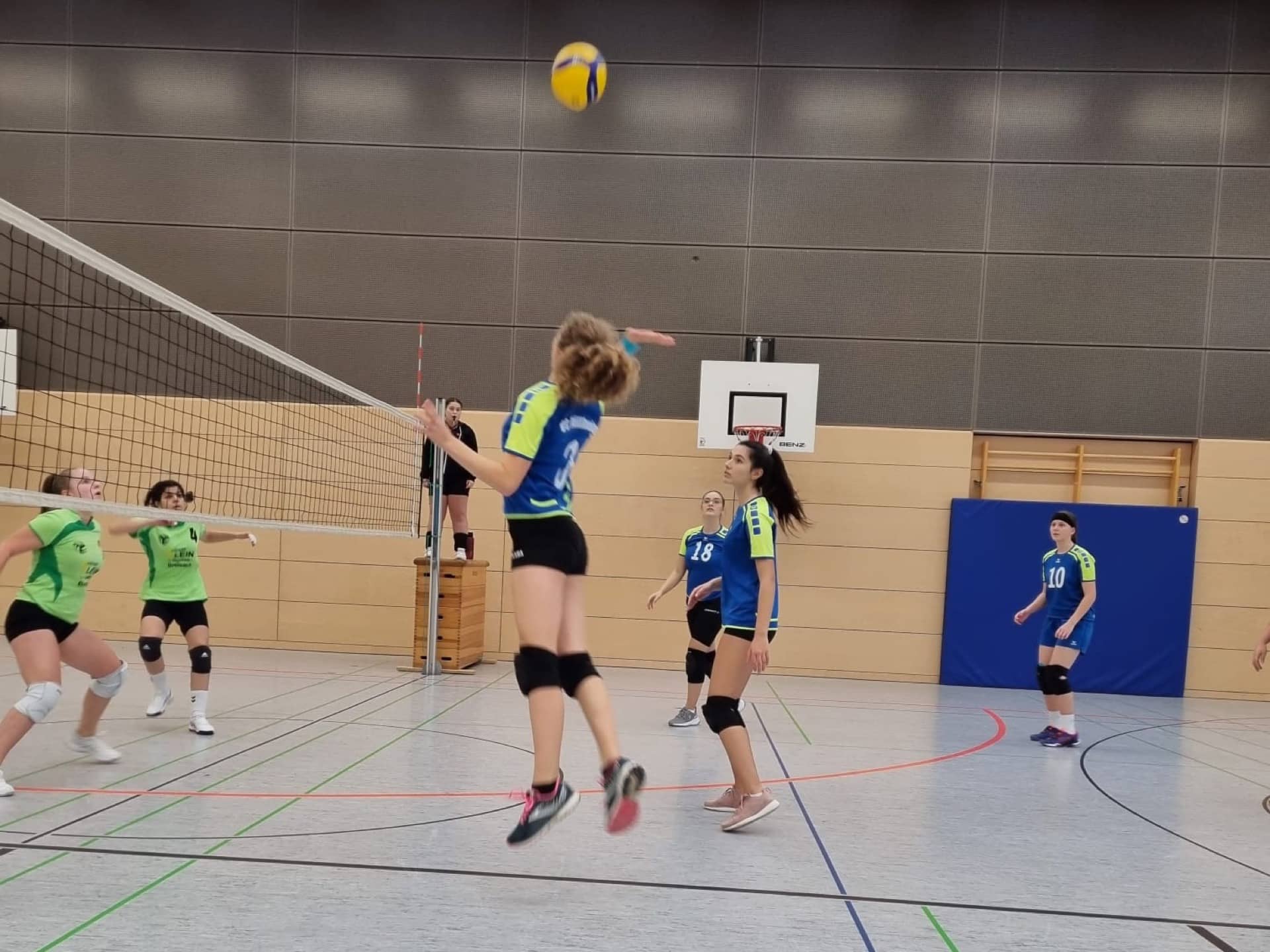 Damen I holen weiteren Sieg