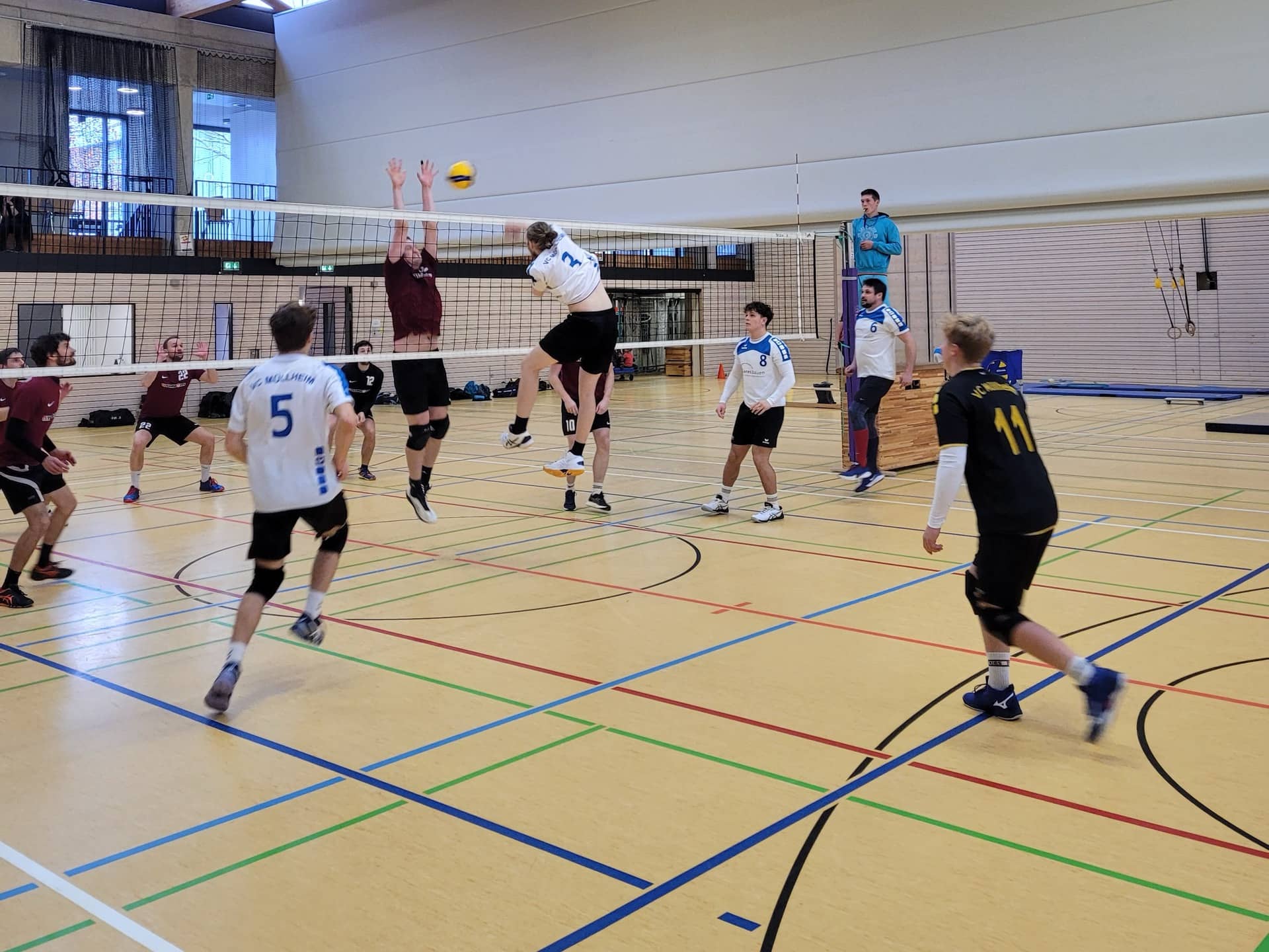 Herren II holen hart erkämpften Sieg gegen Rieselfeld in Zell-Weierbach