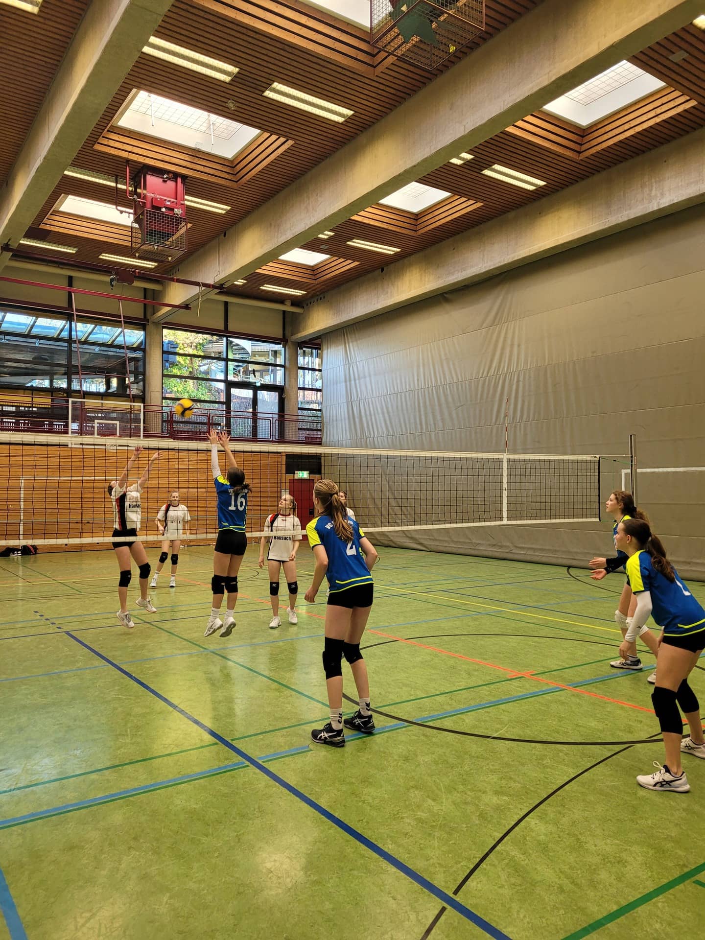 Mädels vom MGM wieder eine Runde weiter bei Jugend trainiert!