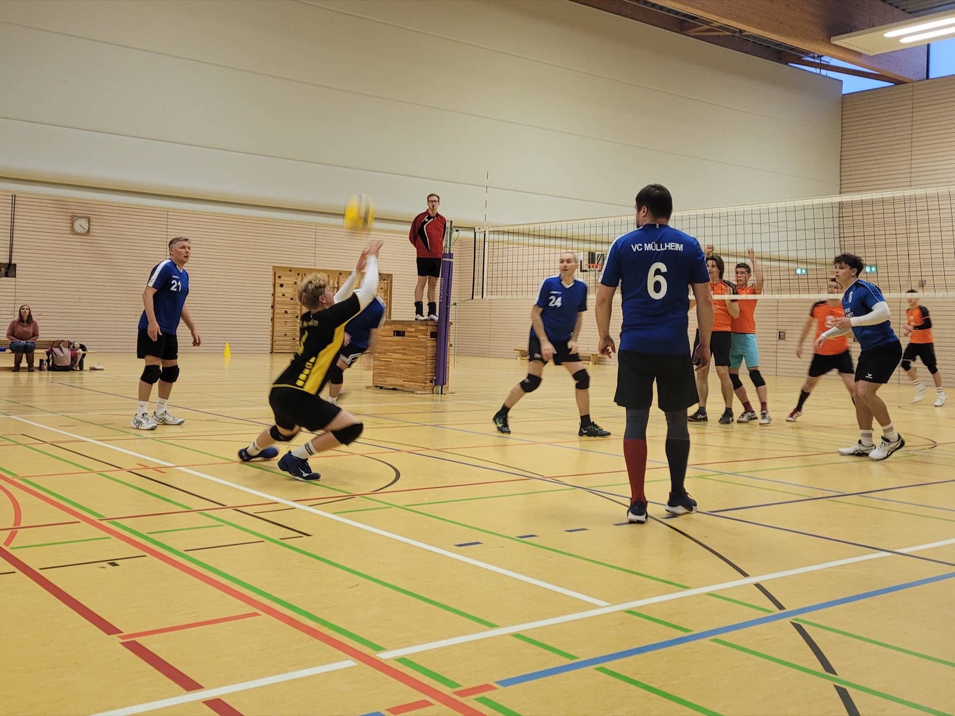 Herren II holen hart erkämpften Sieg gegen Rieselfeld in Zell-Weierbach