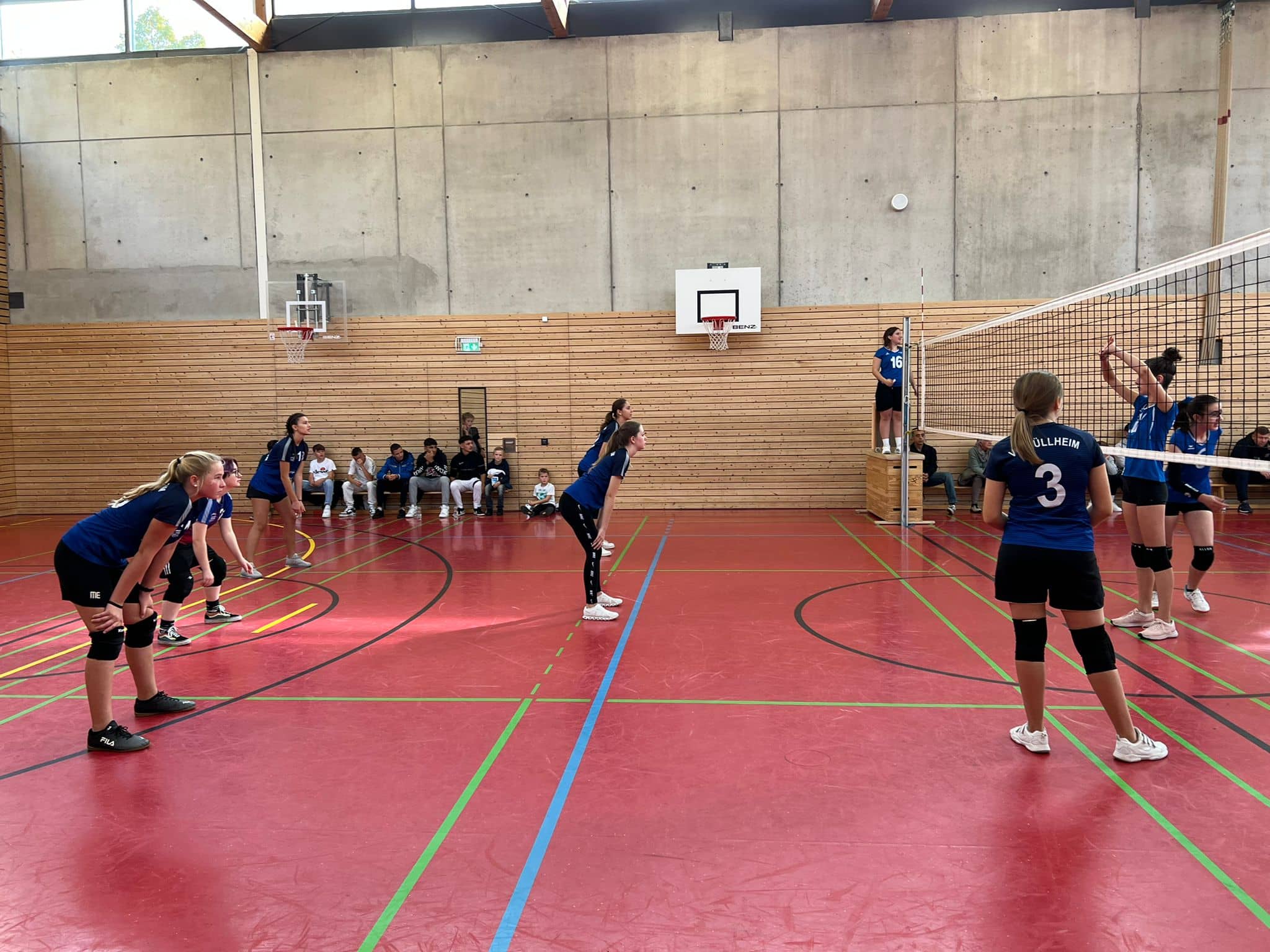 Sasionauftakt und Heimspiel für Damen II