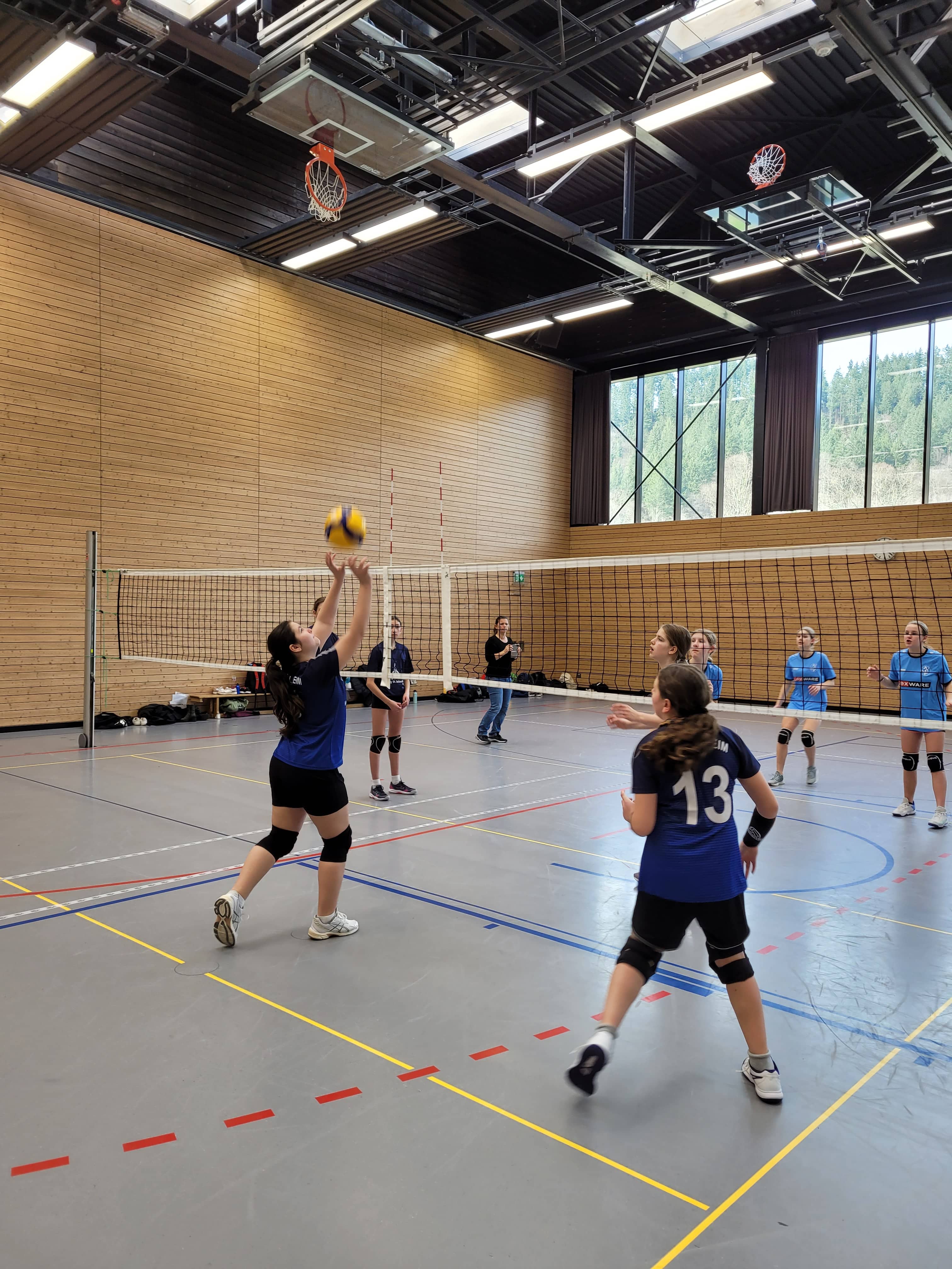 Mädels des MGM bei Jugend trainiert für Olympia Volleyball